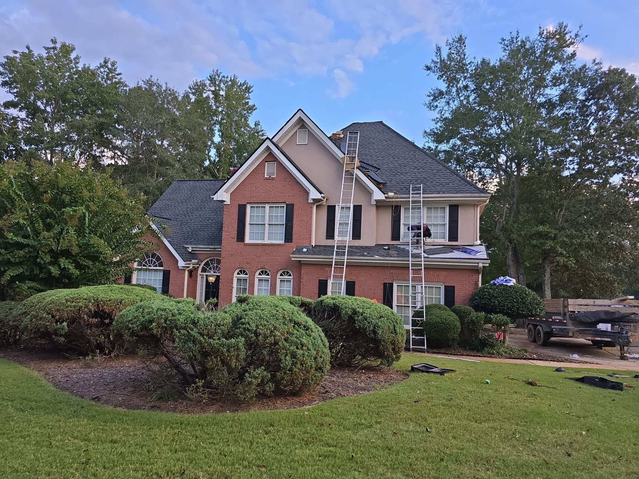J&M Roofing LLC